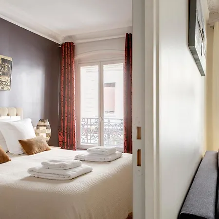 Beauregard Design Apartment Paris