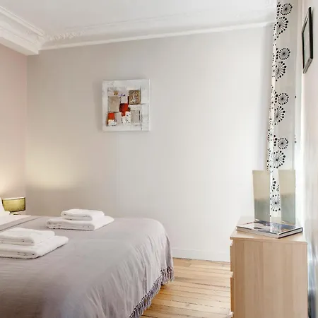 Beauregard Design Apartment
